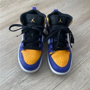 Jordan 1 MD little Kid Size 13. Concord/Taxi/ white color